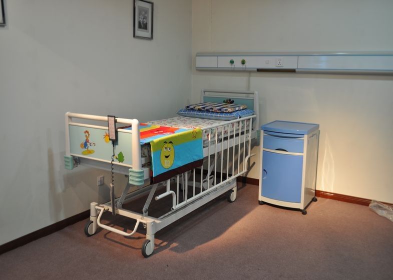مستشفى multi Function كهربائيّ أسرة المستشفيات خاصّ بطبّ الأطفال مع أربعة محرك