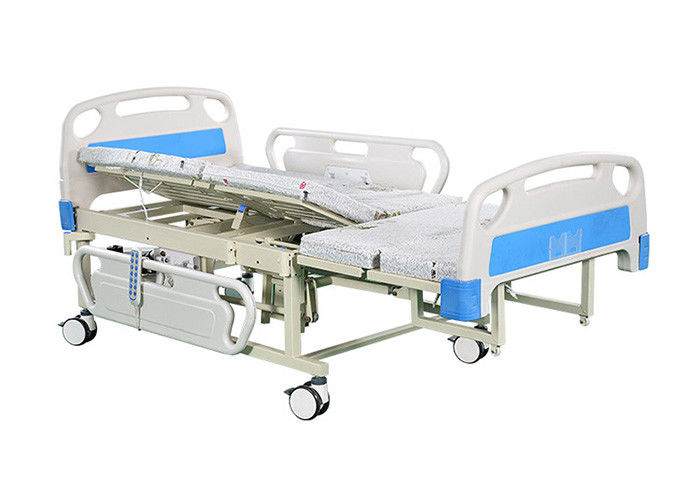 جانب المريض تحول سرير المستشفى الكهربائي مع وحدة تحكم يدوية للحركات