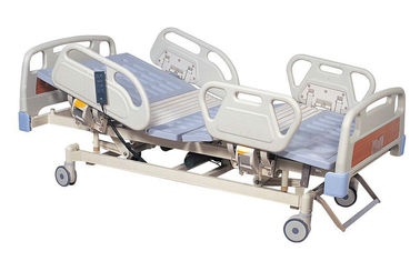 مستشفى كهربائي ICU سرير 700 مم ABS اللوح الأمامي لإطار الصلب المريض