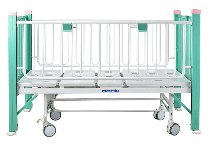 اثنان وظيفة دليل سرير الأطفال الطبية مع المينا القضبان الجانبية الصلب